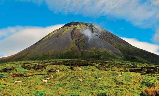 Najvišji vrh Portugalske je Pico na otoku Pico - 2.351 m