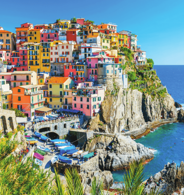 Ena največjih turističnih atrakcij v Liguriji je pet vasic, imenovanih Cinque Terre