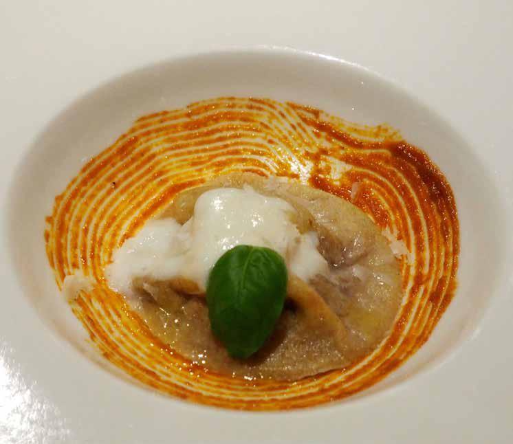 Njok s šalamom in „mozzarello“