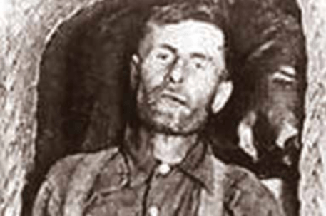 Elmer McCurdy - je takole mumificiran postal del cirkusa.