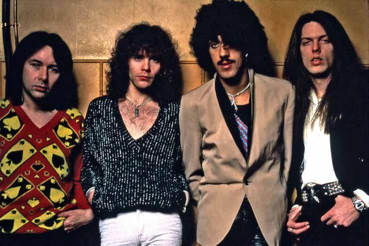 legendarna zasedba - Brian Downey (bobni), Brian Robertson (solo kitara), Phil Lynott (bas in vokal) in Scott Gorham (solo kitara)
