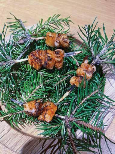 Postrvin trebušček v vlogi pozdrava iz kuhinje.