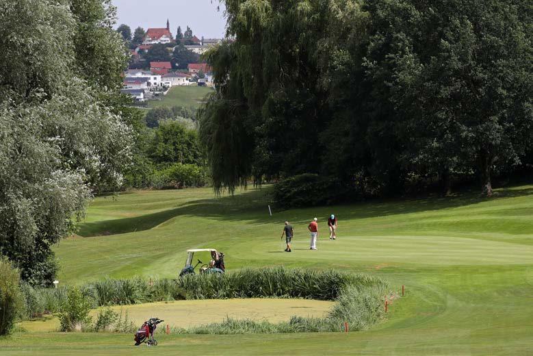 Golfplatz Lederbach in Golfodrom