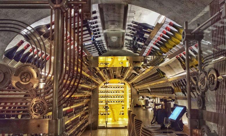 Vinska klet restavracije Wine & Crab.