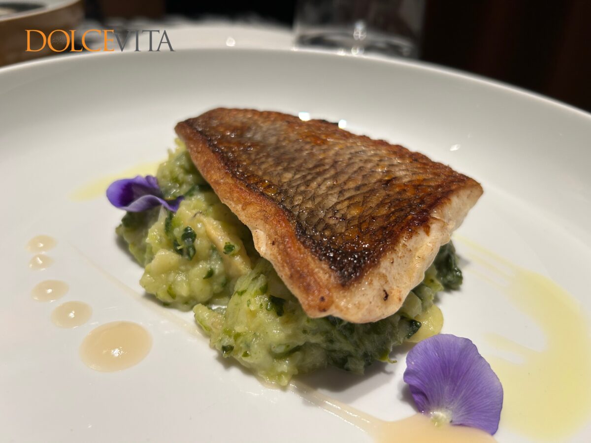 File zobatca na blitvi s krompirjem.