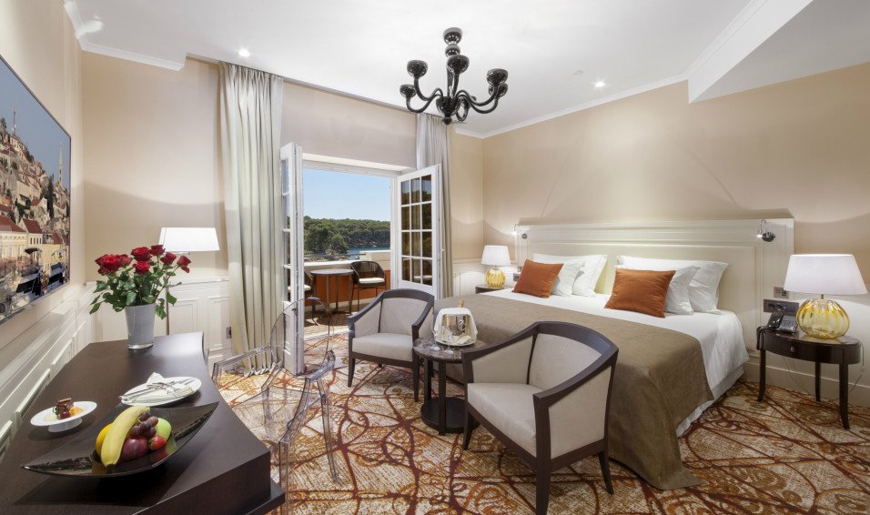 Foto: https://www.losinj-hotels.com/en/hotels-and-villas/hotel-alhambra-and-villa-augusta/