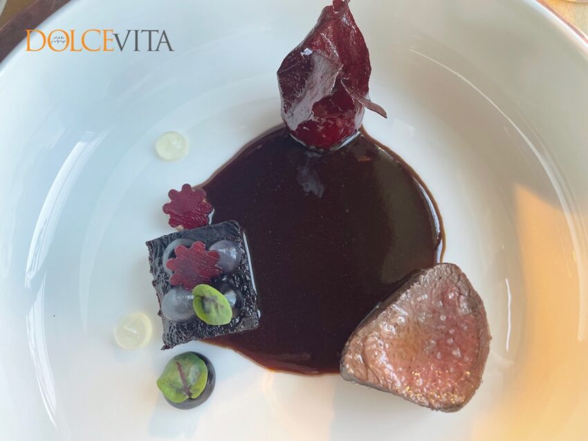 Romb z jadranskimi kozicami in slanino.