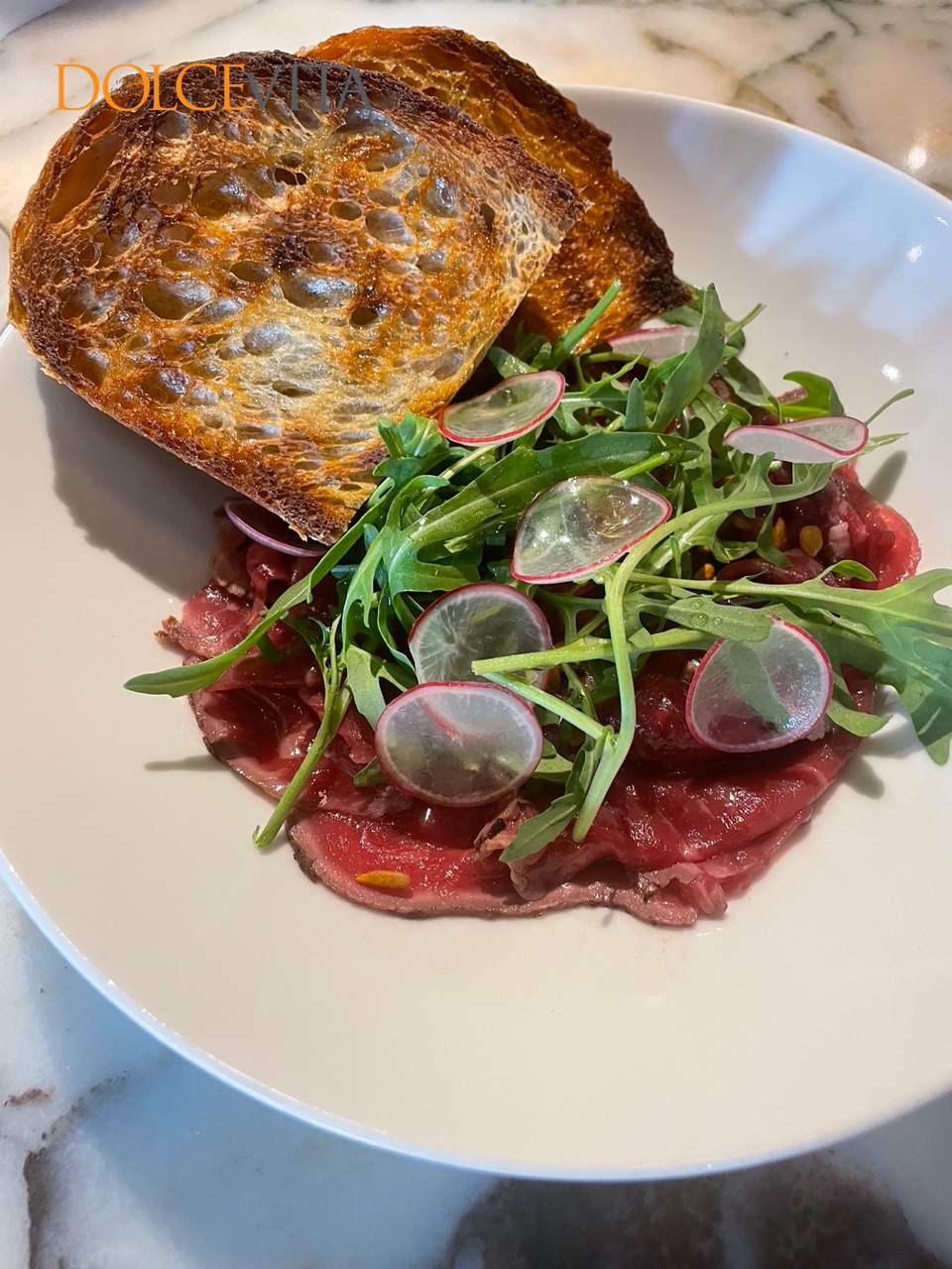 Frankov roastbeef z dodatki.