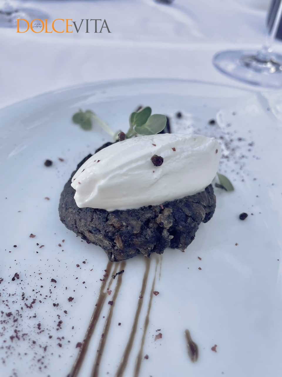 Skušin polpet s kajmakom.