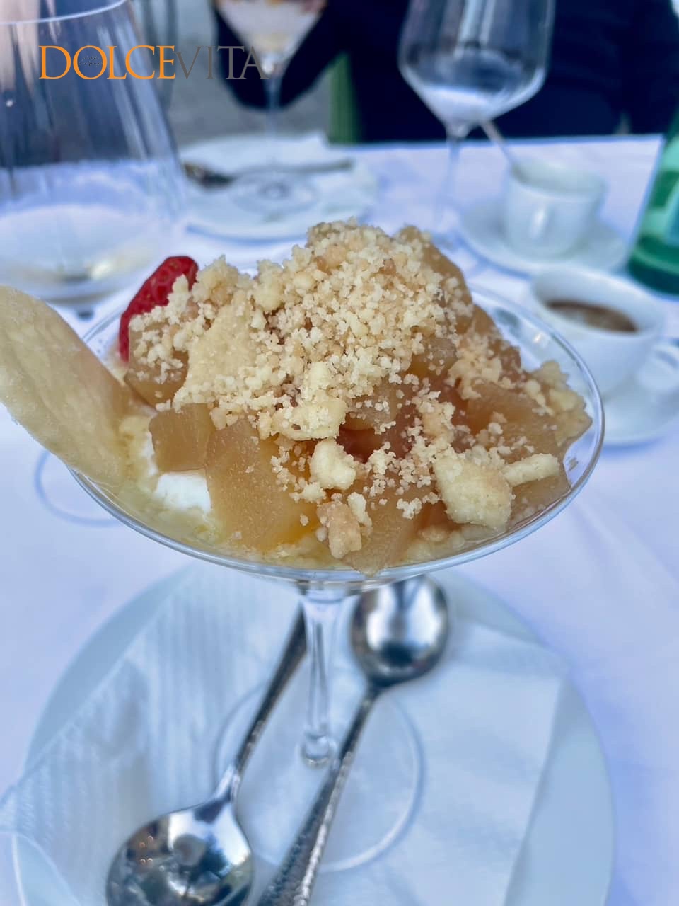 Razstavljeni "štrudl".