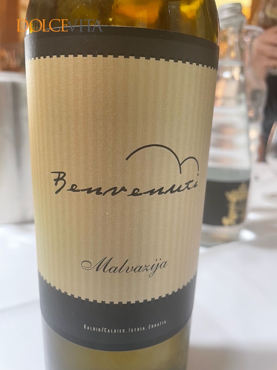 Vino tedna.