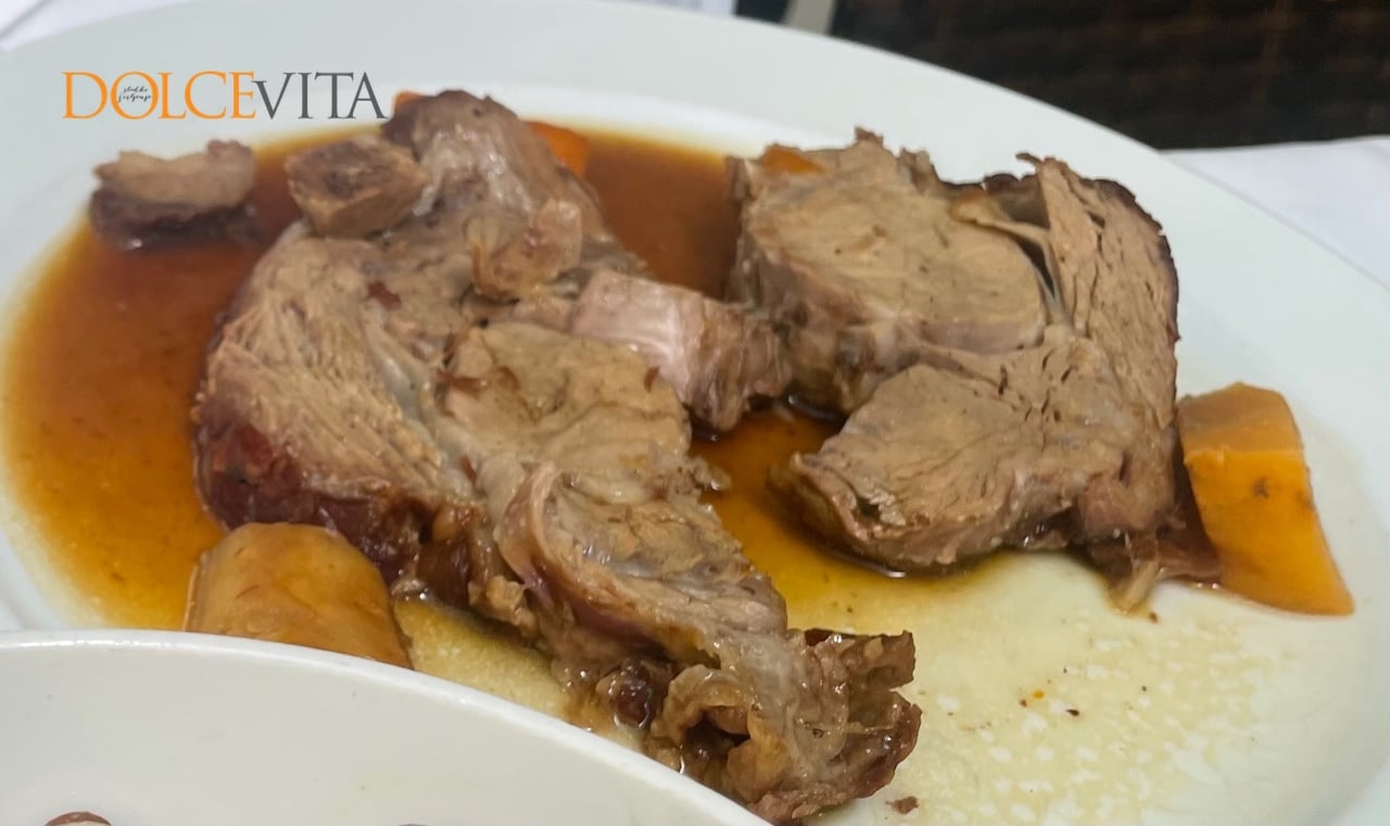Telečja pečenka.